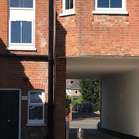 Berkshire Serviced Apartment Helena 12 Reading Exteriör bild